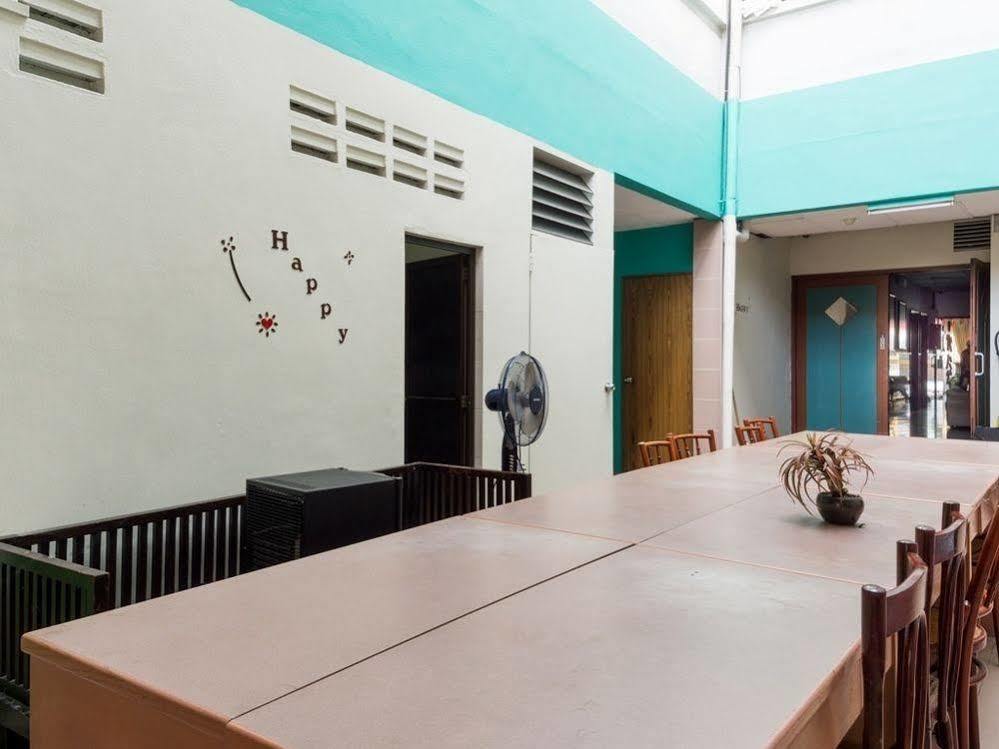 Reddoorz Near Aljunied Mrt Hotel Szingapúr Kültér fotó